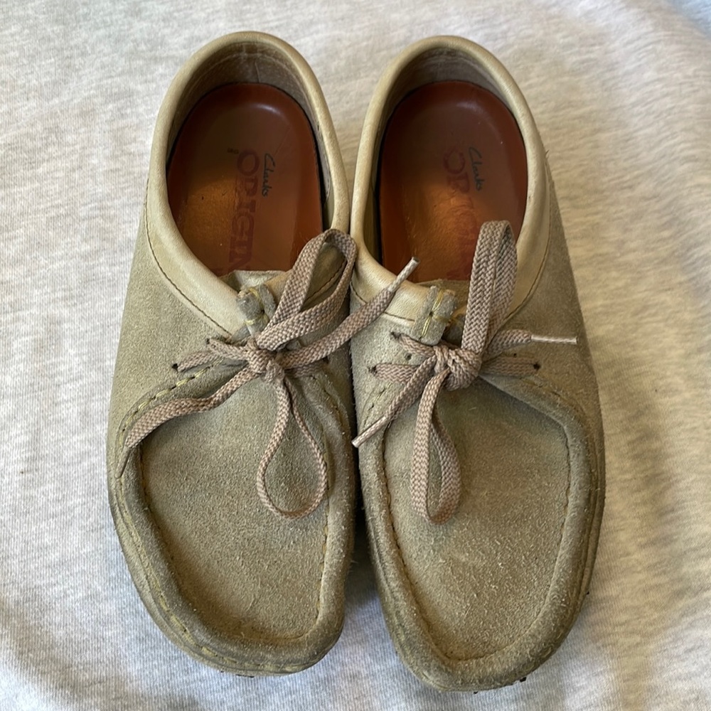 Clarks original wallabees sand suede crepe sole desert shoes Women’s 6.5